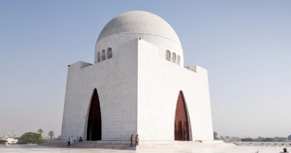 Discover Karachi in a Day: An Immersive Journey Through Culture, History, and Cuisine