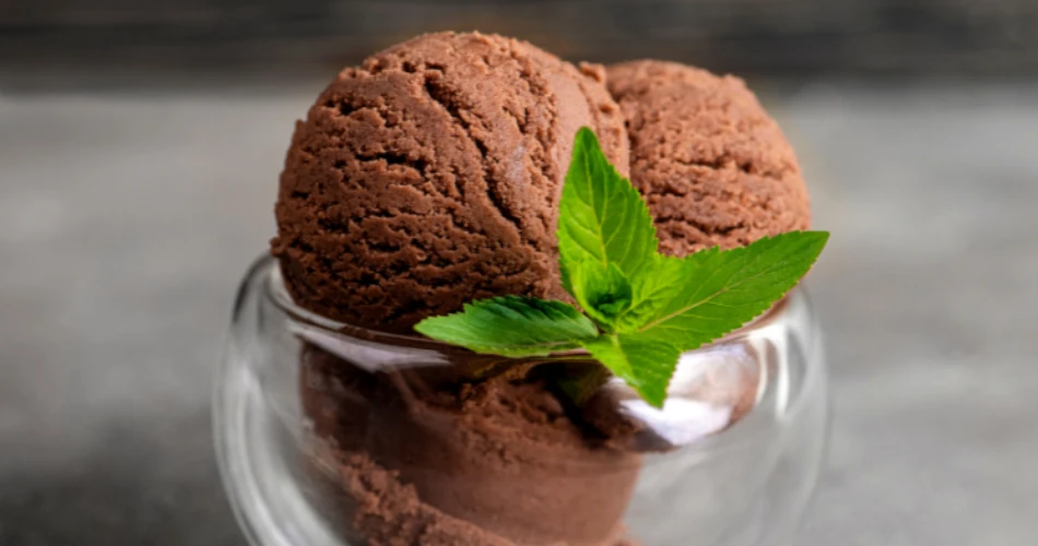 Delightful Scoops: Exploring Karachi's Finest Ice Cream Parlors