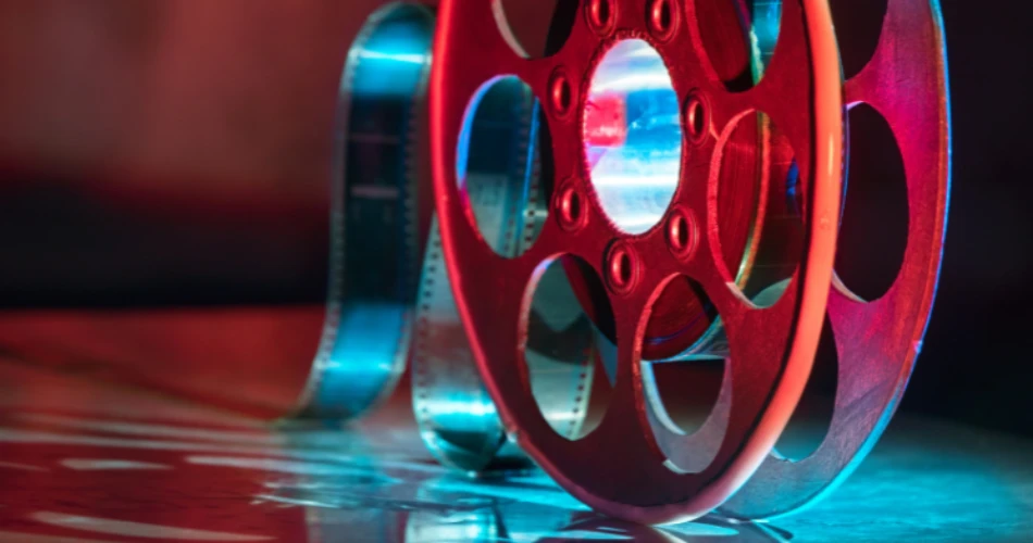 Unveiling Karachi's Cinematic Gems: A Journey Through the City's Premier Movie Theaters