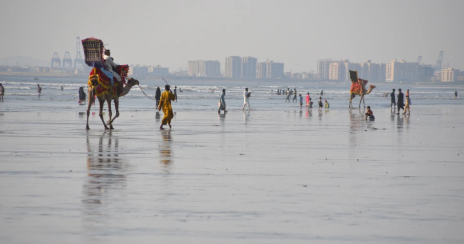Karachi Unveiled: Top 10 Must-Visit Attractions