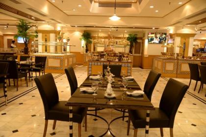 Karachi Marriott Hotel - image 19