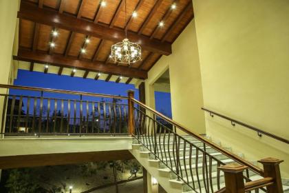 Dreamworld Resort Hotel and Golf Course - image 12