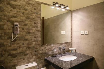 Dreamworld Resort Hotel and Golf Course - image 8
