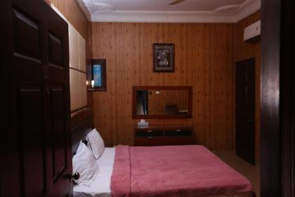 Hotel Regine Inn - image 10