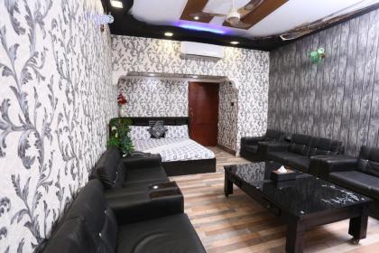 Hotel Regine Inn - image 12