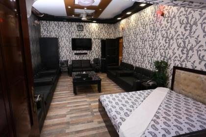 Hotel Regine Inn - image 14