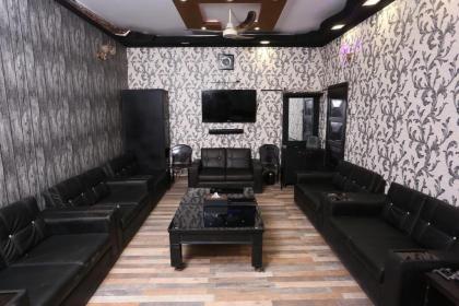 Hotel Regine Inn - image 17