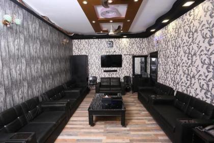 Hotel Regine Inn - image 18