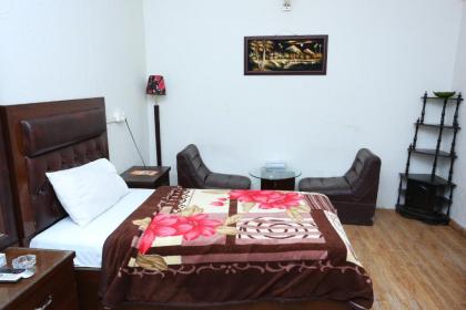 Hotel Regine Inn - image 4