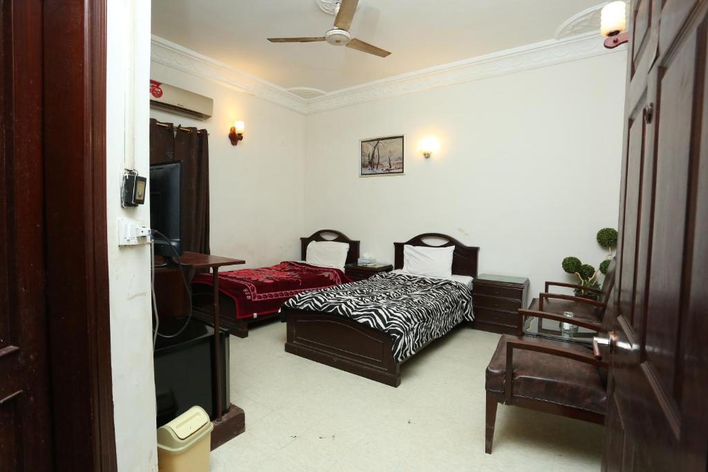 Hotel Regine Inn - image 6