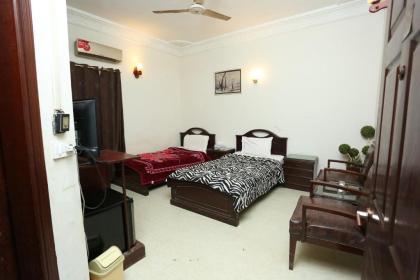 Hotel Regine Inn - image 7