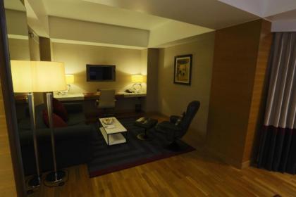 Avari Tower Karachi - image 17