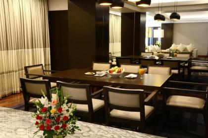 Avari Tower Karachi - image 20
