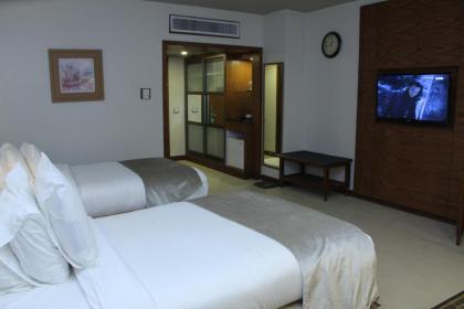 Regent Plaza Hotel & Convention Center - image 14