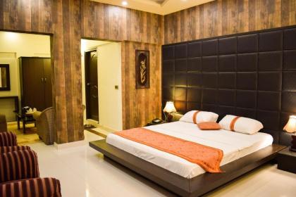 Royal Inn Hotel - image 1