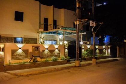 Royal Inn Hotel - image 14