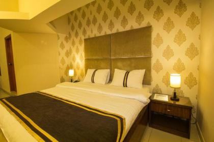 Royal Inn Hotel - image 19