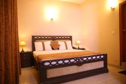 Royal Inn Hotel - image 5
