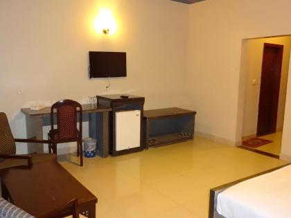 Hotel Sky Towers - image 14
