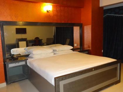 Hotel Sky Towers - image 17