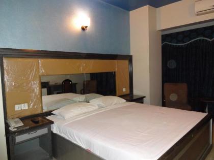 Hotel Sky Towers - image 6