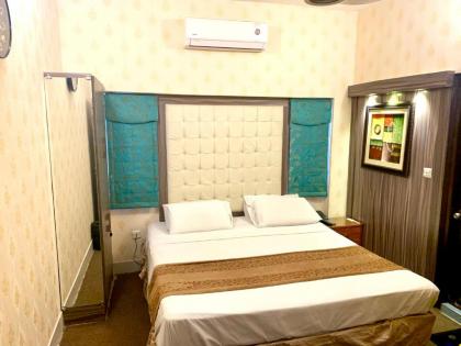 Star Guest House - image 12
