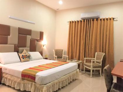 Star Guest House - image 2