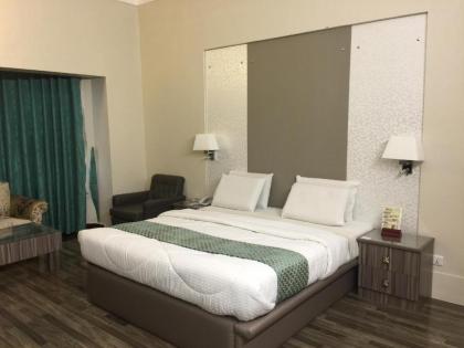 Star Guest House - image 6