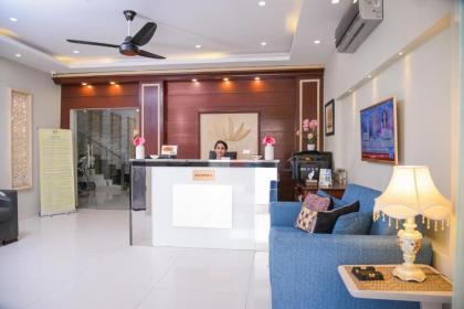 Orchards Cottage Hotel - image 12