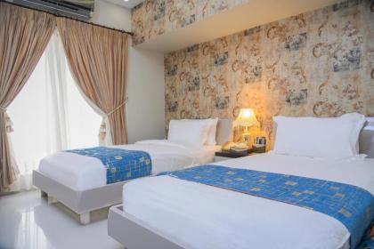 Orchards Cottage Hotel - image 4