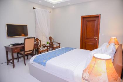 Orchards Cottage Hotel - image 6