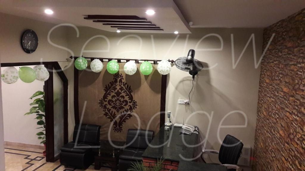 Seaview Lodge Guest House - image 7