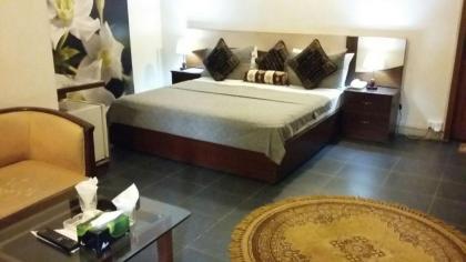 Hotel Rooms DHA - image 9