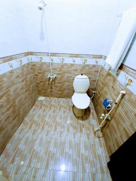 Galaxy Inn Guest House - image 5