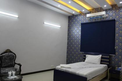 Patel Residency Guest House 2 - image 3