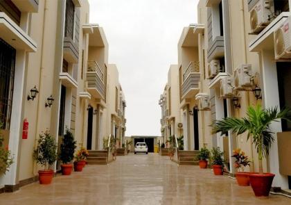 Zifan Hotel & Suites - image 1