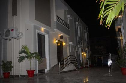 Zifan Hotel & Suites - image 2