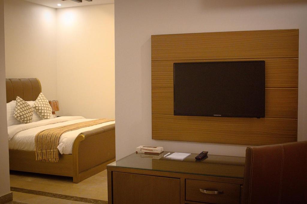 Zifan Hotel & Suites - image 5