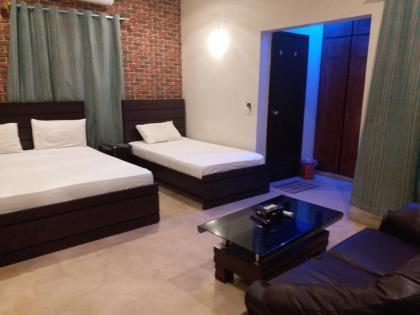The Karachi Guest House - image 11