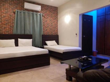 The Karachi Guest House - image 15
