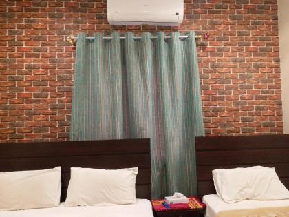 The Karachi Guest House - image 17