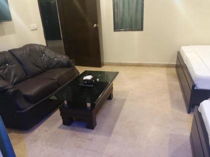 The Karachi Guest House - image 7