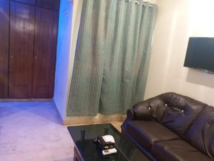 The Karachi Guest House - image 9