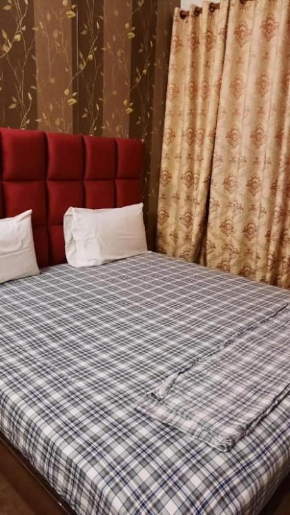 Elegant Guest House Karachi - image 4