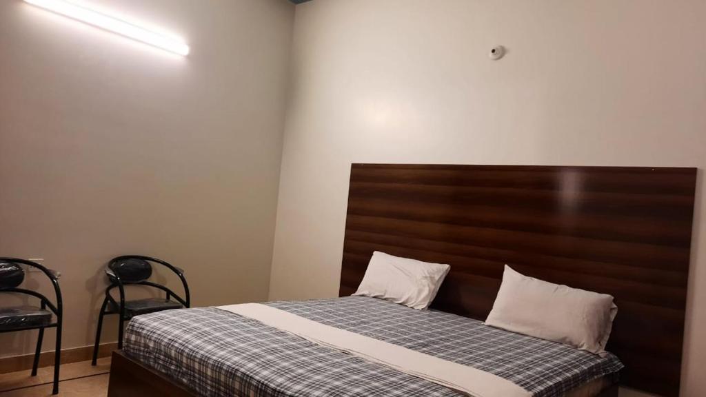 Elegant Guest House Karachi - image 7