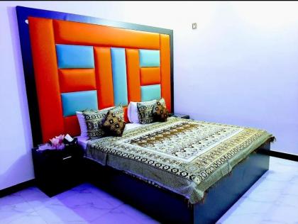 Galaxy Inn Guest House - image 15