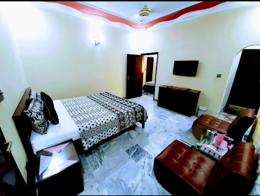 Galaxy Inn Guest House - image 5
