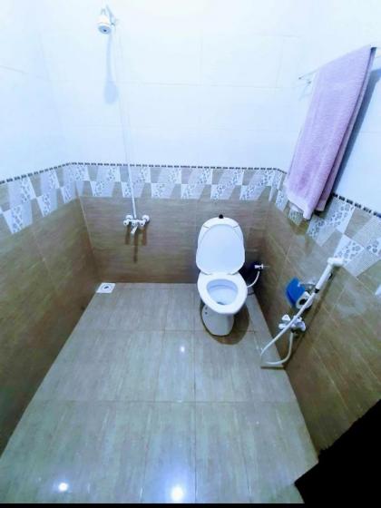 Galaxy Inn Guest House - image 8