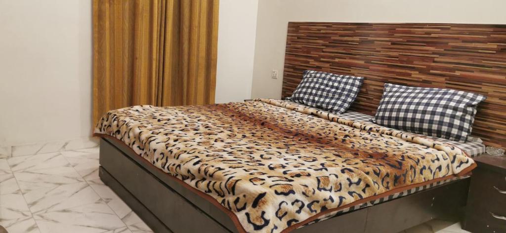 Embassy inn Guest House - image 3