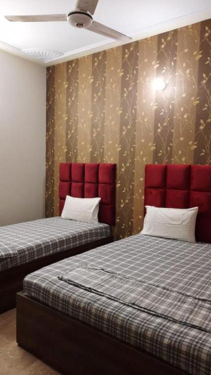 Embassy inn Guest House - image 5